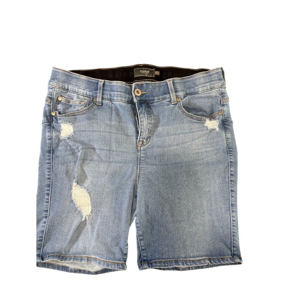 Torrid Womens Distressed Denim Shorts Size 16 Mid-Rise Light Wash Stretch Fabric